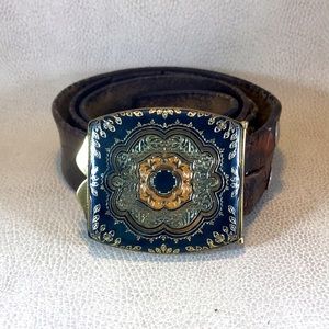 Vintage Belt Buckle Compact